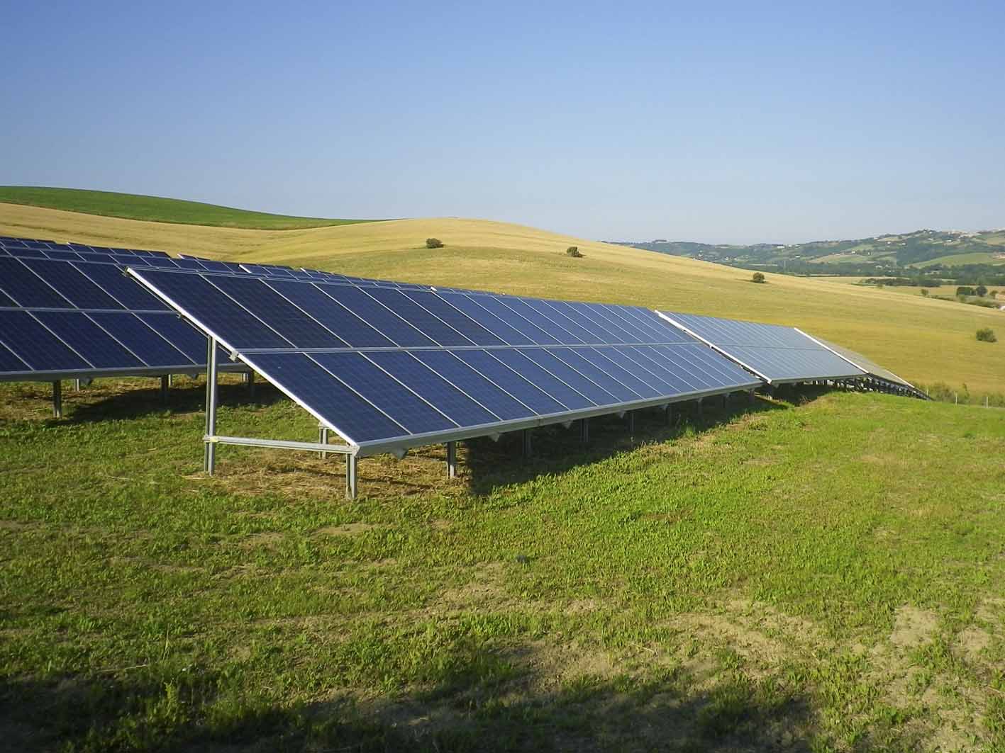 Freiflächen-Photovoltaik-Marken-MurphyandSpitz-GreenEnergy-001